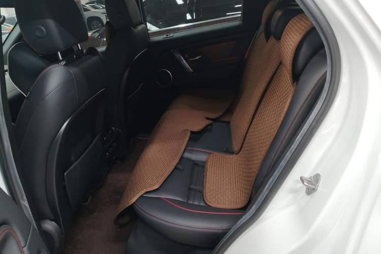 Used Land Rover Discovery Sport New Energy 2022 Facelifted P300e Plug-in Hybrid Electric Version
