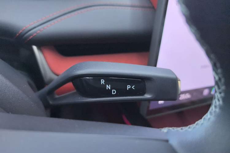 Used Xiaomi Auto SU7 2024 Four-Wheel Drive Ultra-Long Range Advanced Intelligent Driving Max Edition