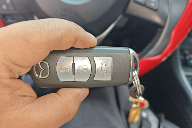 Used Mazda Atenza 2014 2.5L Blue Sky Prestige Edition Vehicle Key