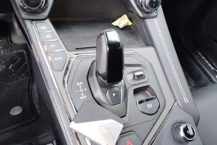 Used Lynk & Co 01 2023 1.5TD EM-F Dawn Gear Lever