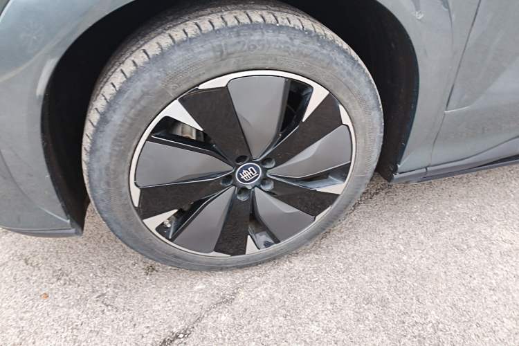 Used BYD Tang L 2025 DM 175KM Drone Player Edition