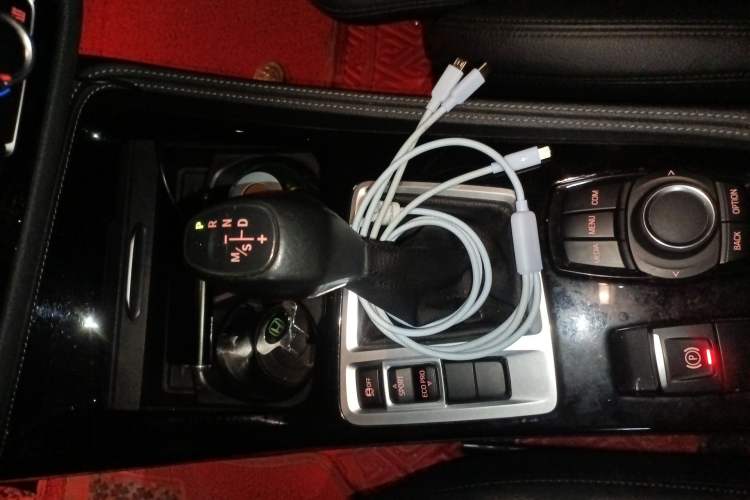 Used BMW 1 Series 2018 118i Sport Edition Gear Lever