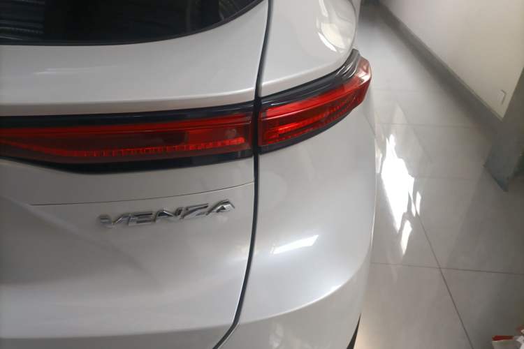 Used Toyota Venza 2022 2.0L CVT Two-Wheel Drive Luxury Edition