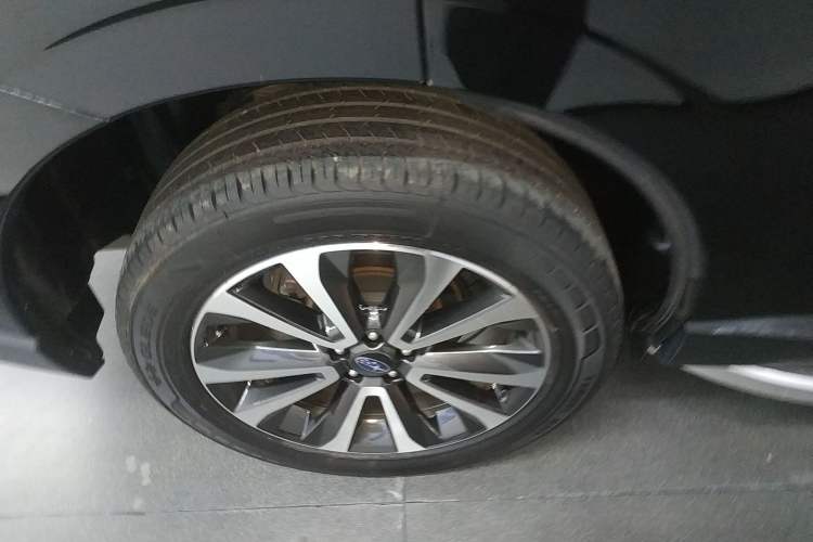 Used Subaru Forester 2018 2.0i Luxury Navigation Edition Right Rear Wheel Hub