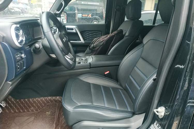 Used BAIC Off-Road BJ40 2023 2.0T Automatic Four-Wheel Drive Urban Hunter Edition Chivalrous Type