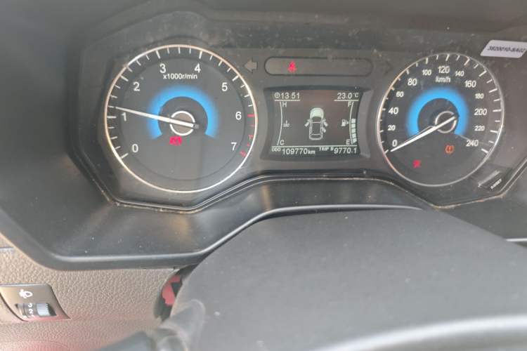 Used Dongfeng Fengon 580 2017 1.5T Manual Luxury Model