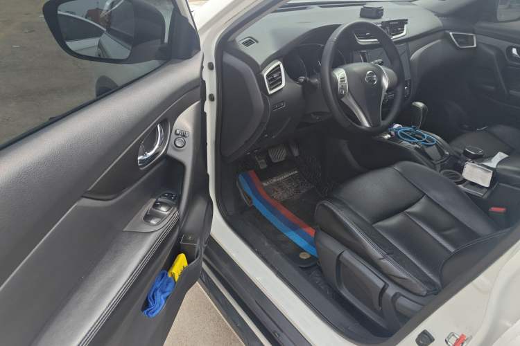 Used Nissan X-Trail 2014 2.0L CVT Comfort Edition 2WD
