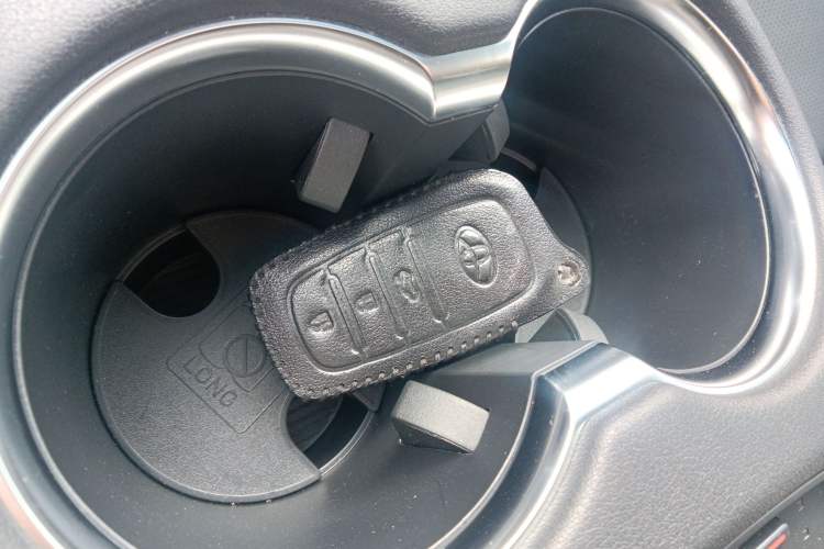 Used Toyota Venza 2022 2.0L CVT Two-Wheel Drive Prestige Edition
