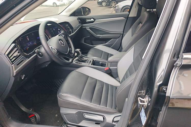 Used Volkswagen Sagitar 2021 280TSI DSG Excellence Edition Left Front Seat