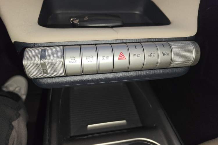 Used BYD Dolphin 2024 Honor Edition 420km Freedom Version Gear Lever