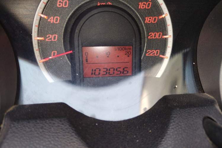 Used Honda Fit 2011 1.3L automatic comfort version