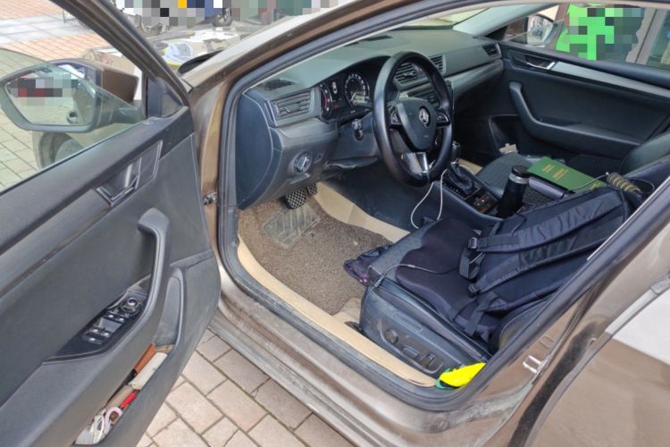 Used Skoda Superb 2016 TSI330 DSG Innovation Edition Driver Seat