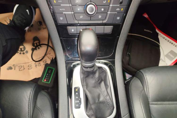 Used MG GS 2015 1.5TGI TST Luxury Edition Gear Lever