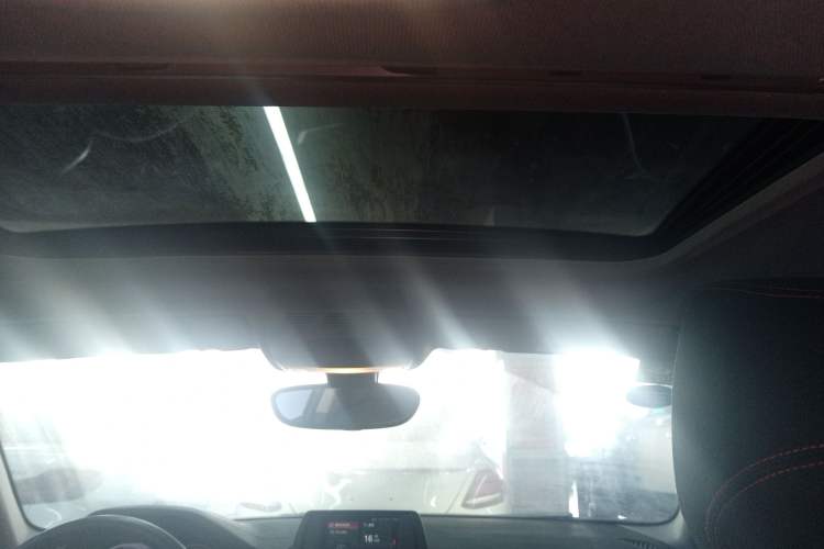 Used BMW 2 Series (Import) 2018 220i Sport Design Package
