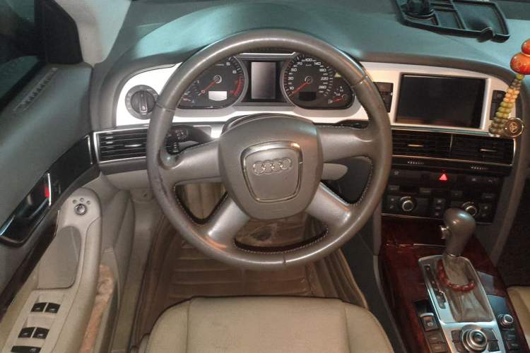 Used Audi A6L 2011 2.0 TFSI Automatic Standard Edition
