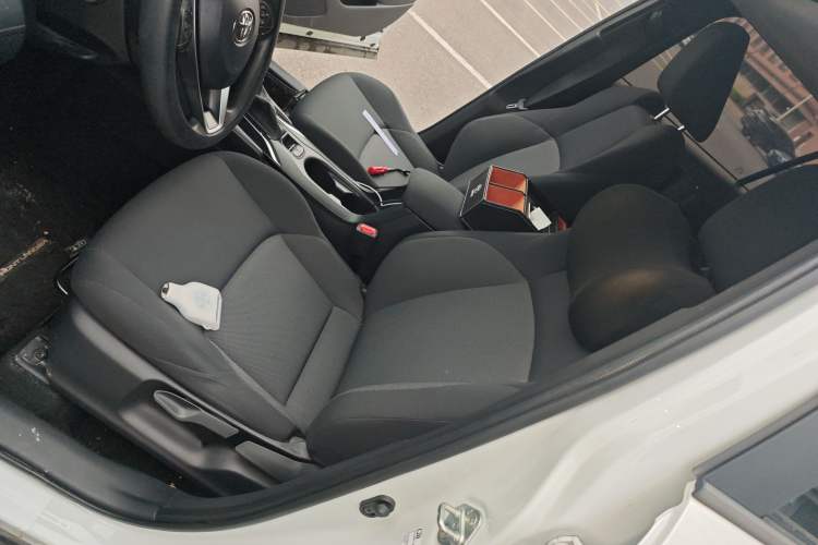 Used Toyota FRONTLANDER 2022 2.0L CVT Leading Edition Left Front Seat