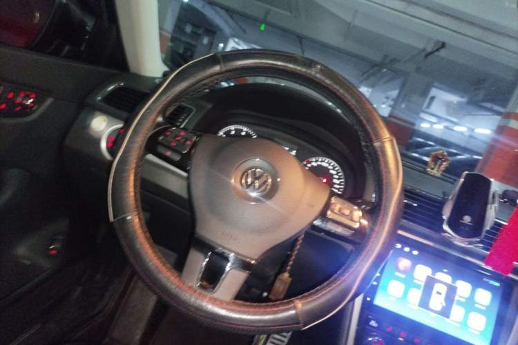 Used Volkswagen Passat 2014 1.8TSI DSG Prestige Navigation Edition