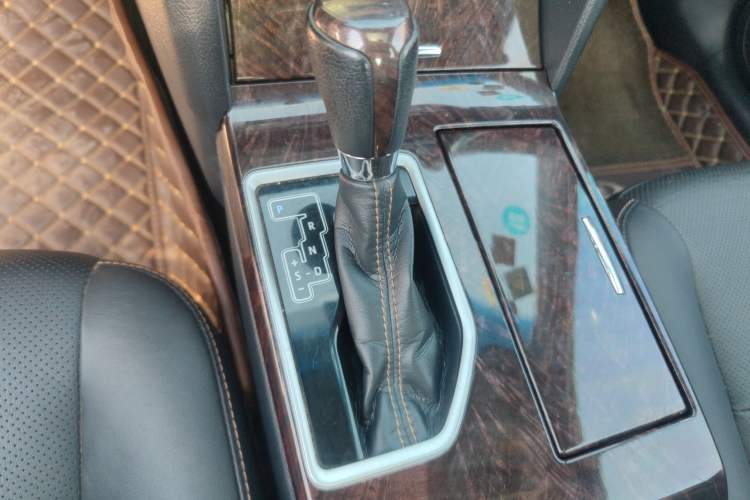 Used Toyota Camry 2016 2.0G 10th Anniversary Leading Edition