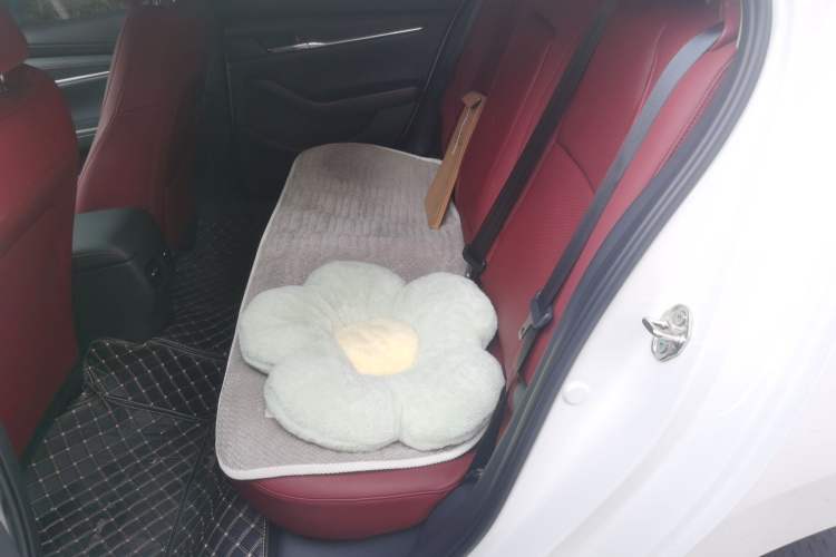 Used Mazda 3 Axela 2023 2.0L Automatic ZhiZhen Edition Left Rear Seat