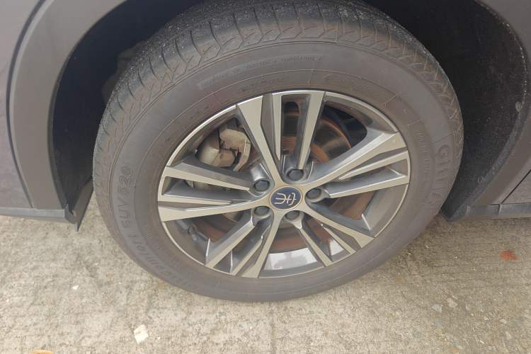 Used BYD Song Pro 2019 1.5T Automatic Prestige Model Left Front Wheel Hub