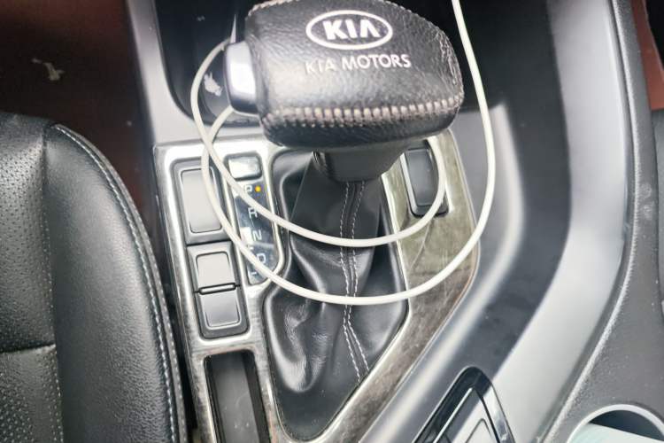 Used Kia KX7 2017 2.0L Automatic 2WD GLS 5-Seater