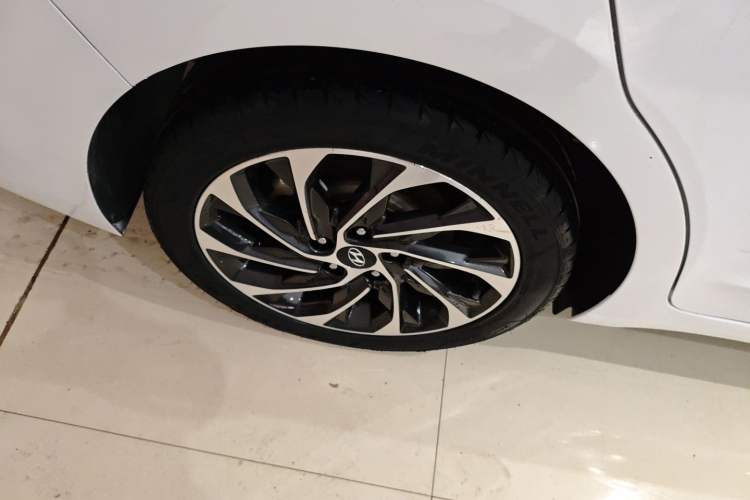Used Hyundai Elantra (6th Generation / Lingdong) 2019 1.5L CVT ZhiXuan – Elite Version Right Rear Wheel Hub