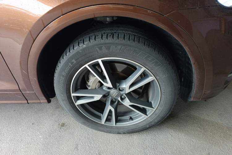 Used Audi Q5L 2018 40 TFSI Prestige Fashion Edition China V Right Front Wheel Hub