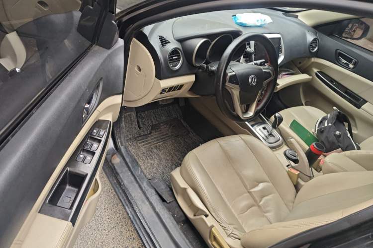 Used CHANGAN Eado 2013 1.6L Automatic Luxury Model China V Standard Driver Seat