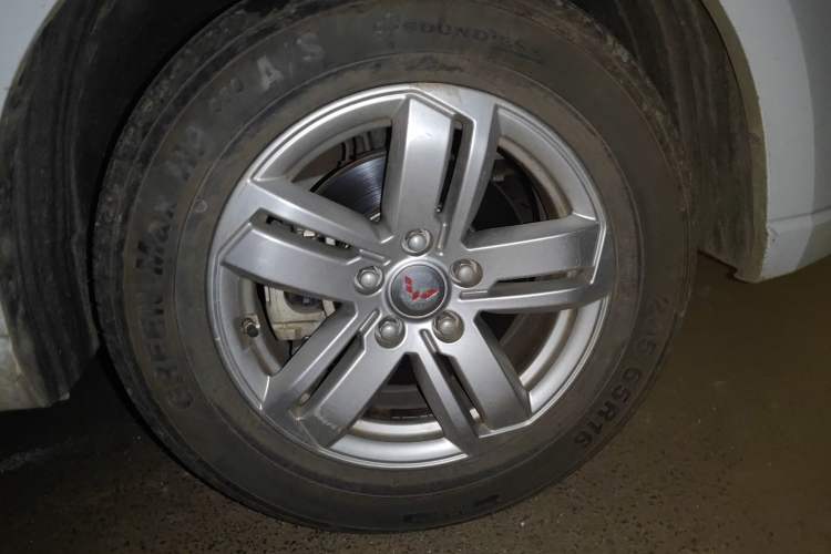 Used Wuling Hongguang PLUS 2019 1.5T Manual Comfort Version 7 Seats