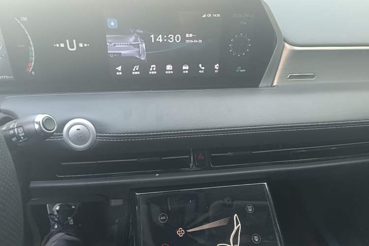 Used NETA U 2022 Zhi 400 Lithium-Nickel-Manganese-Cobalt Energy System
