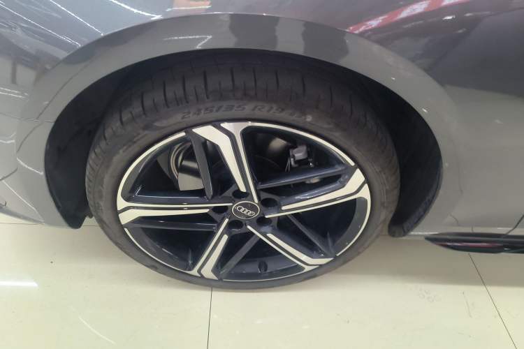 Used Audi A4L 2024 40 TFSI Luxury Dynamic Edition Exterior 4