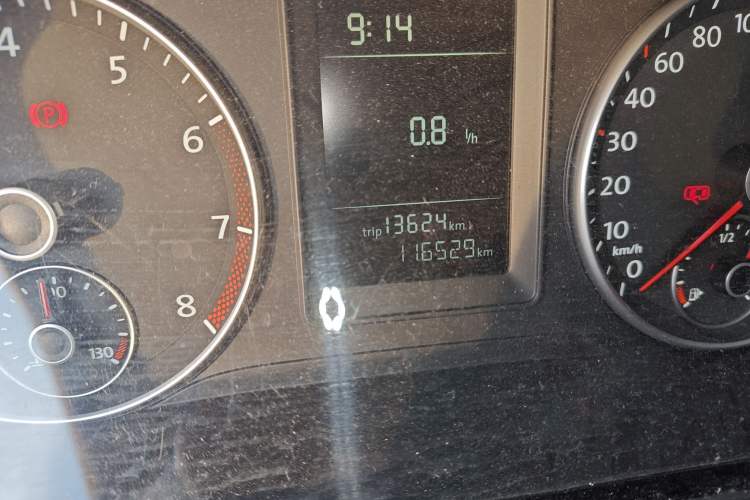 Used Volkswagen Touran 2015 1.4T Manual Fashion Edition 5-Seater
