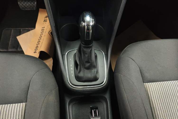 Used Volkswagen Polo 2016 1.4L Automatic Trendy Model Gear Lever