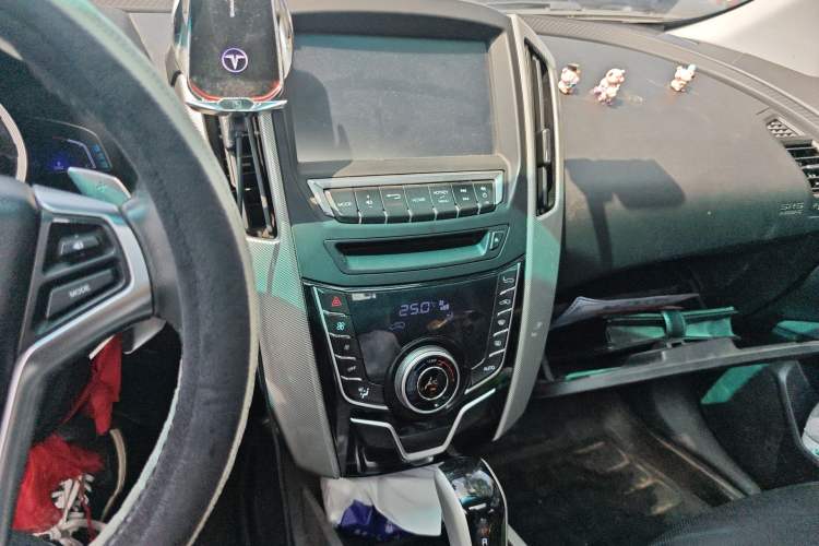 Used Luxgen U6 SUV 2017 1.8T Fashion-Upgraded Model