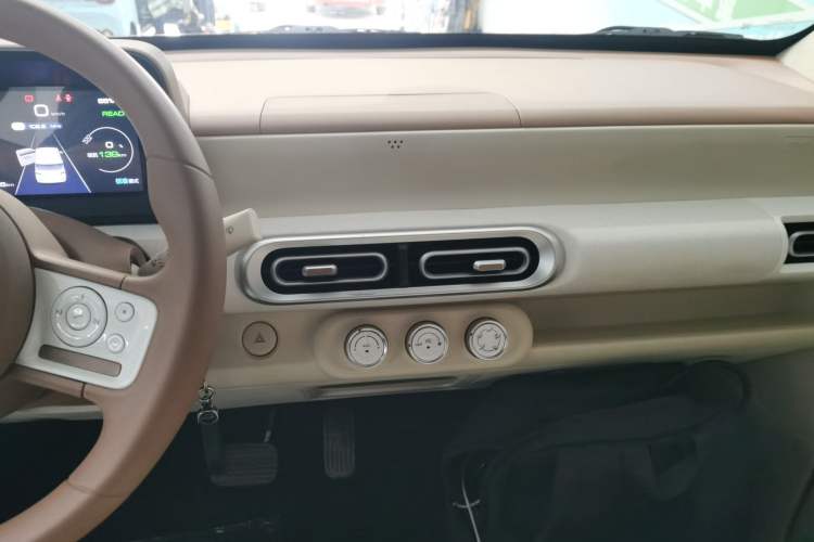 Used Wuling Hongguang MINIEV 2024 3rd Generation 215km Youth Edition