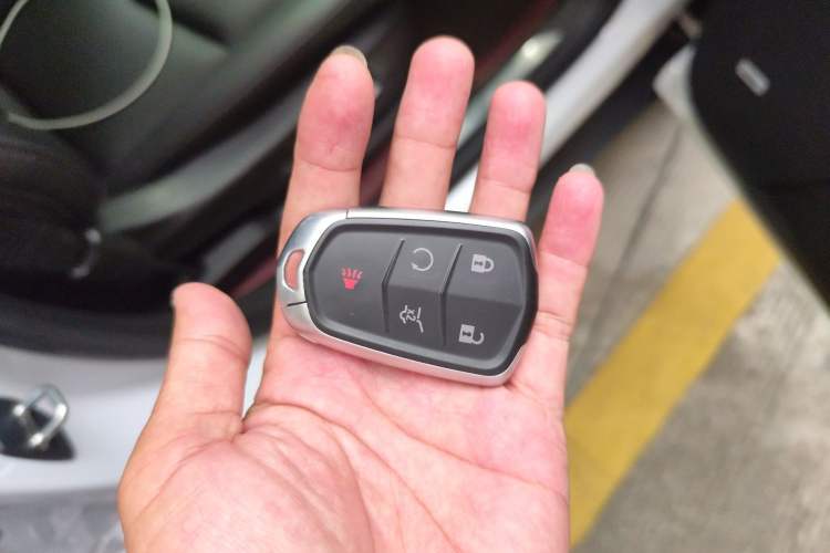 Used Cadillac XT5 2023 2.0T Two-Wheel-Drive Fashion Edition Vehicle Key