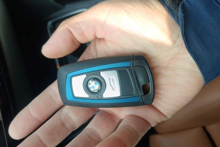 Used BMW 3 Series GT 2019 330i xDrive M Sport Night Edition Vehicle Key