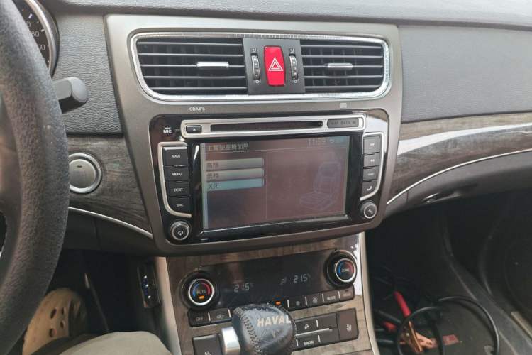 Used Haval H8 2015 2.0T Two-Wheel-Drive Luxury Version