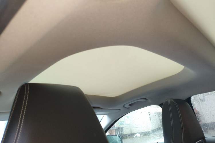 Used Mercedes-Benz GLA 2015 GLA 200 Fashion Model
