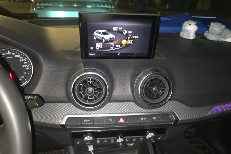 Used Audi Q2L 2020 35 TFSI Fashion Dynamic Model
