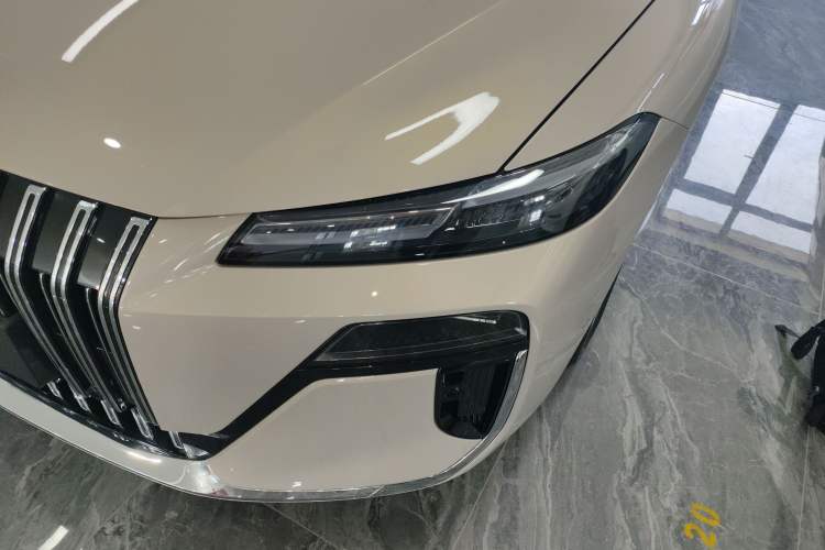 Used Roewe M7 DMH 2025 Model 160km Premium Version
