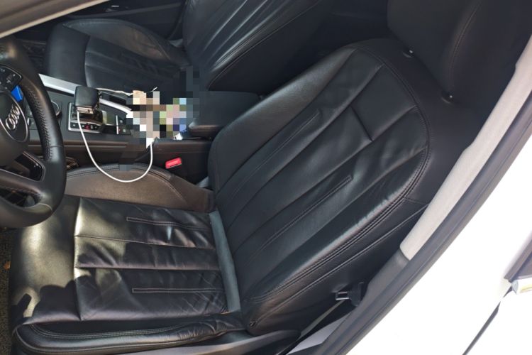 Used Audi A4L 2018 30th Anniversary Edition 40 TFSI Fashion Model
