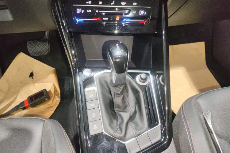 Used Volkswagen Tayron 2020 330TSI Two-Wheel Drive Luxury Smart Connectivity Version