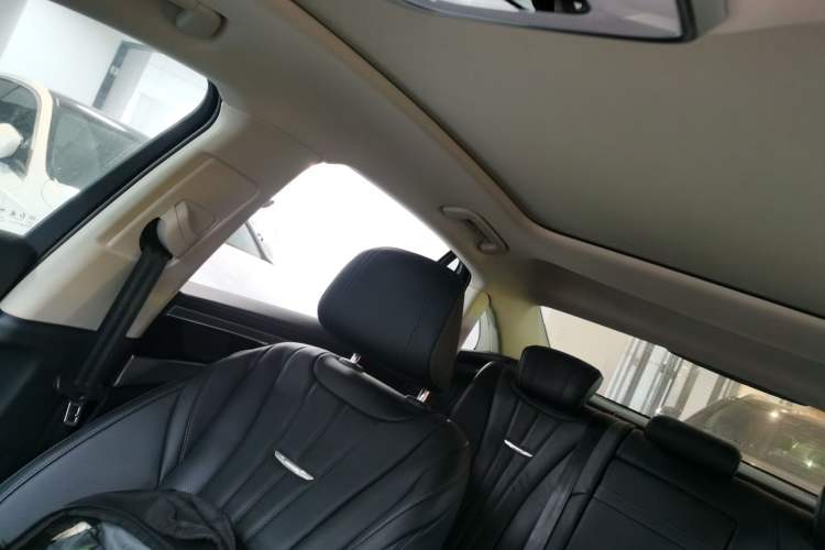 Used Hongqi H5 2024 1.5T HEV Smart Connect Flagship Edition Headliner