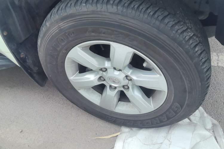 Used Toyota Prado 2016 2.7L Automatic Luxury Edition
