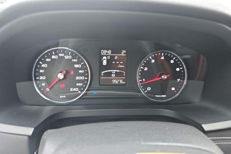 Used Roewe i6 2017 20T Manual Luxury Edition