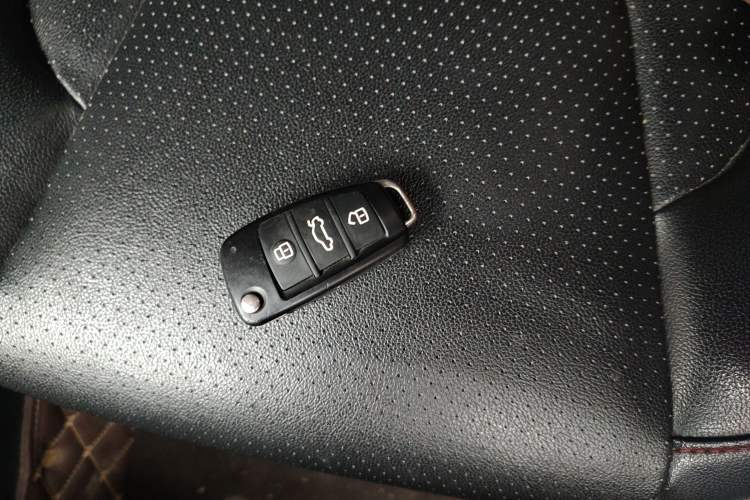 Used Chery Arrizo 5 2017 1.5L CVT Trendsetting Edition