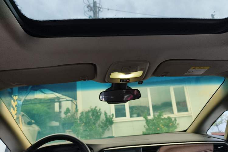 Used Buick GL6 2018 18T 6-Seater Luxury Model
