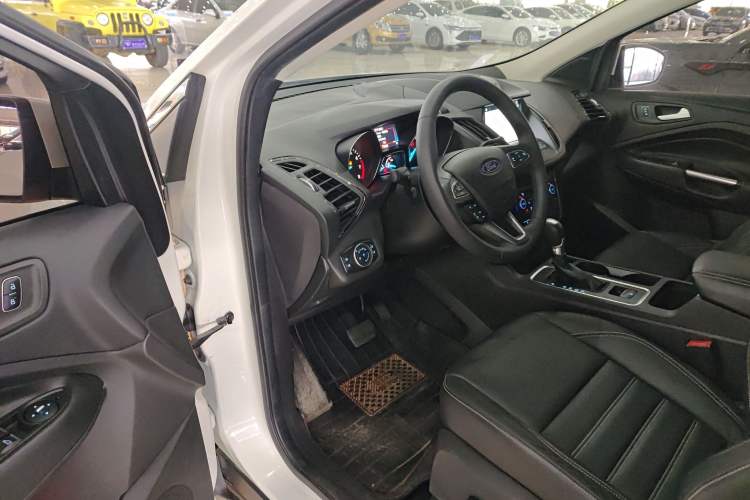 Used Ford Kuga 2017 EcoBoost 180 Two-Wheel-Drive Luxury Wing Edition
