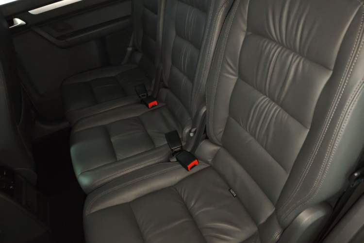 Used Volkswagen Touran 2015 1.4T DSG Comfort Edition 5 Seats Left Rear Seat